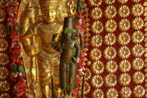 Bharata (Rama´s brother) deity in front of Thibandu, Koodalmanikyam temple Aarattu, Kerala, photo by