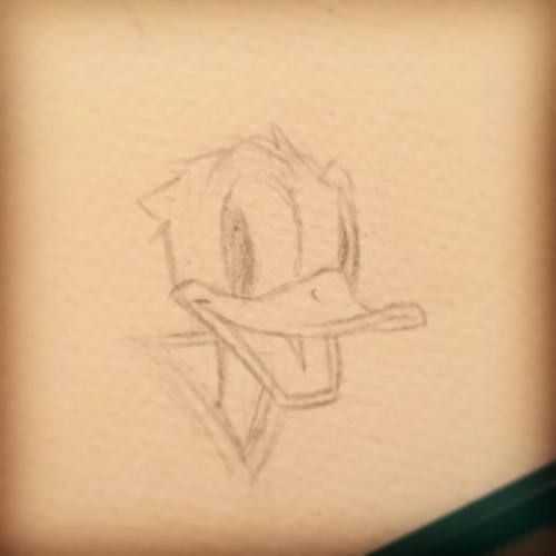 What’s the quack #donaldduck #drawing #rainyday #quack #duck #disney #sketch #characterdesign