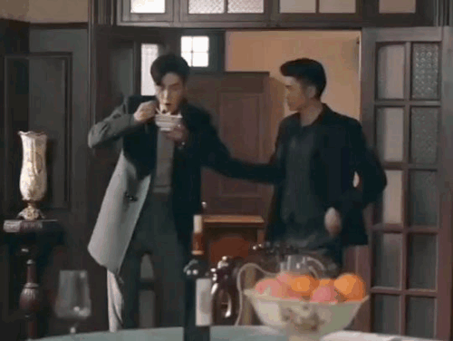 chusheng taking a bowl out of lu yao's hands while he's eating