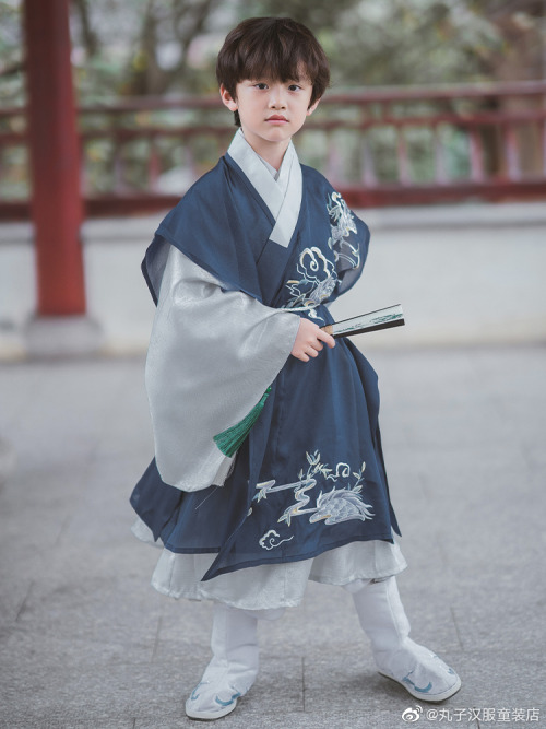 hanfugallery: chinese hanfu for children by 丸子汉服童装店