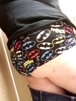 slavefairy:  Batman is life.