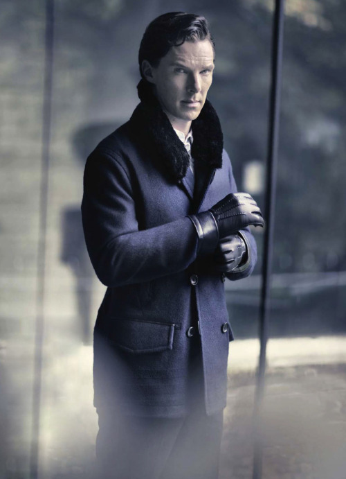 cumberbatchweb:  anna-petrichor:  Esquire by Julian Broad nov ‘13  More high res than I’d seen. 