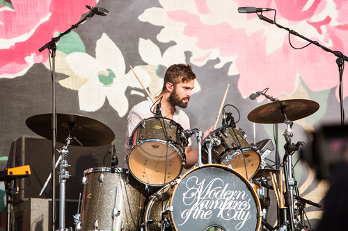 teamvampireweekend:  Vampire Weekend at Reading Festival 2014 (Photos by Alex de