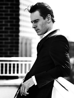 chrsitianbale:  7/100 pictures of Fassbender