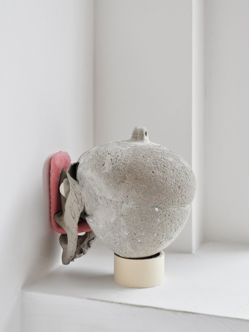 manuel-cornelius:Manuel CorneliusHead, 2021concrete, plaster, pigment, pumice powder, acrylic, polye