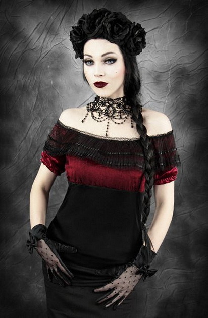 victorian-goth:  Victorian goth