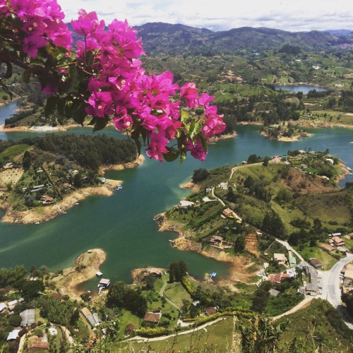 c-bassmeow:Guatape, Colombia