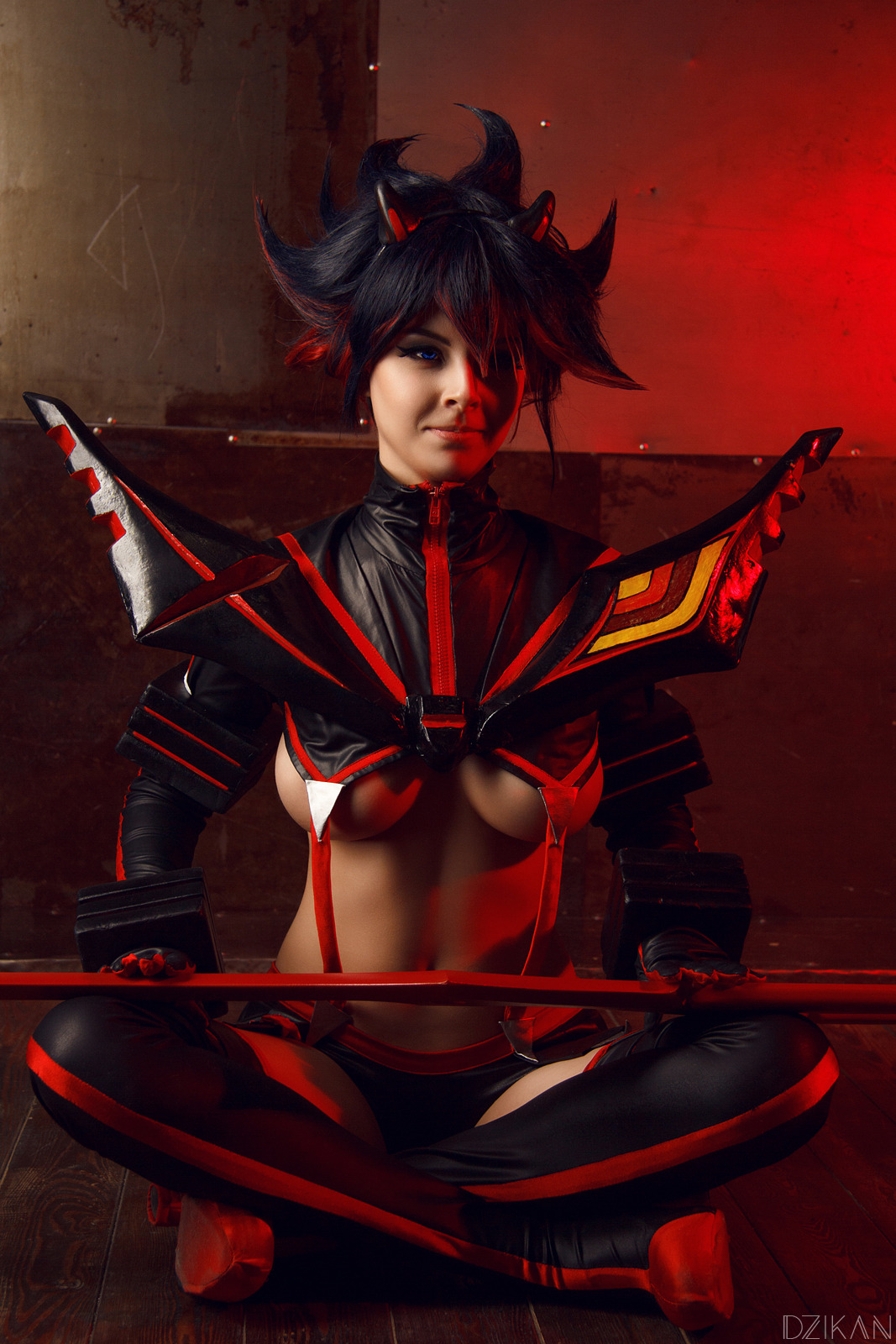 cosplayfanatics:  Kill la Kill - Ryuko Matoi cosplay by Disharmonica  