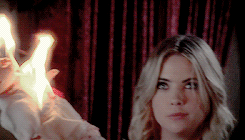 theliarsgifs:Hanna Marin in 6x01 ‘Game on, Charles’