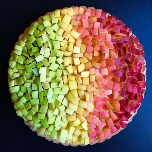 trashboat: x-heesy:Confectioner Lauren Ko takes pie baking to another level - Check out her website