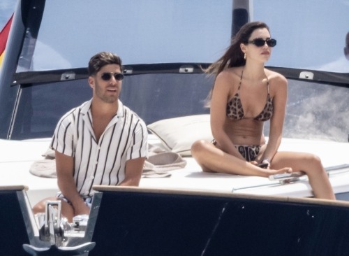 realmadridfamily:Marco Asensio and his girlfriend Sandra Garal in Capri :)