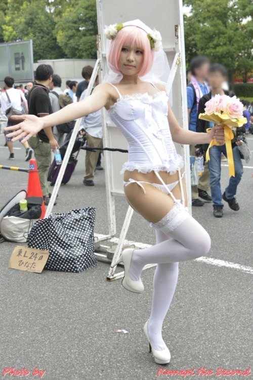 cosplaygirl: コミックマーケット８6（コミケ86） #１０ ～ ひなたさん（モモ（To LOVEる））｜かめぴぃのコンパニオン・モデル画像の部屋