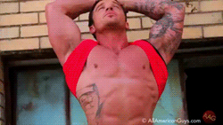 musclepuppysplaypen:  Gymspiration of the Day Gary Taylor 