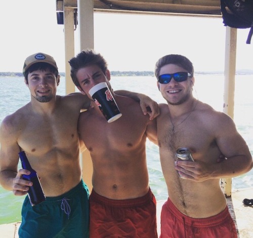 fuckmytwinkboyfriend: thebrofucker:  Nothing hotter than spending time with my boyfriend and my best