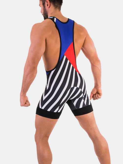 You will be sure to make an entrance with the colourfully daring design of this wrestling suit. &nbs