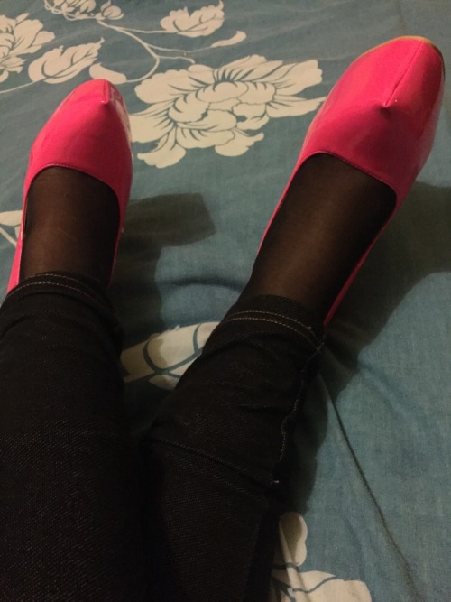 Leggings, tights and pink heels ❤️