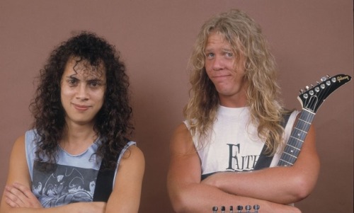 nowtheworldisgoneimjustone:  Kirk Hammet and James Hetfield 1986