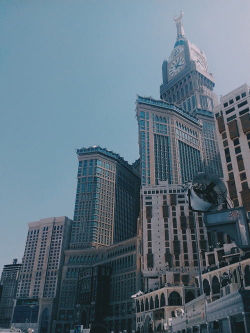 aliyahmohamadpahli20:masjid haram in mecca, saudi arabia♥