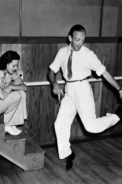 freddie-my-love:Astaire and Eleanor Powell rehearsing for Broadway Melody of 1940, 1940