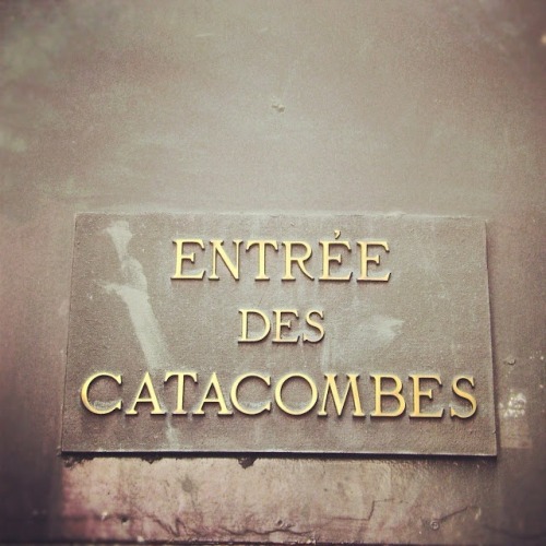 beebalmtraveler:One of the oldest (and most gruesome) stories I ever heard in France about the Catac