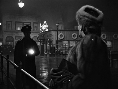 seijun-suzuki:  Mildred PierceDir. Michael Curtiz | DP: Ernest Haller | 1945