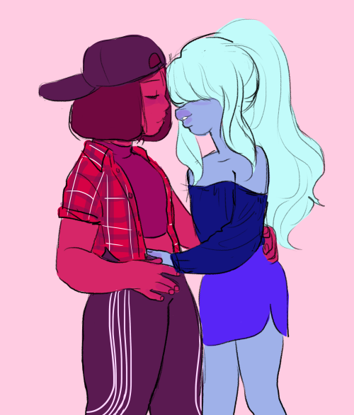 sabertoothwalrus:  I can’t afford to buy any clothes I like so I drew Ruby and Sapphire wearing some first image: Ruby: x x x Sapphire: x x second image Ruby: x x x  Sapphire: x x  