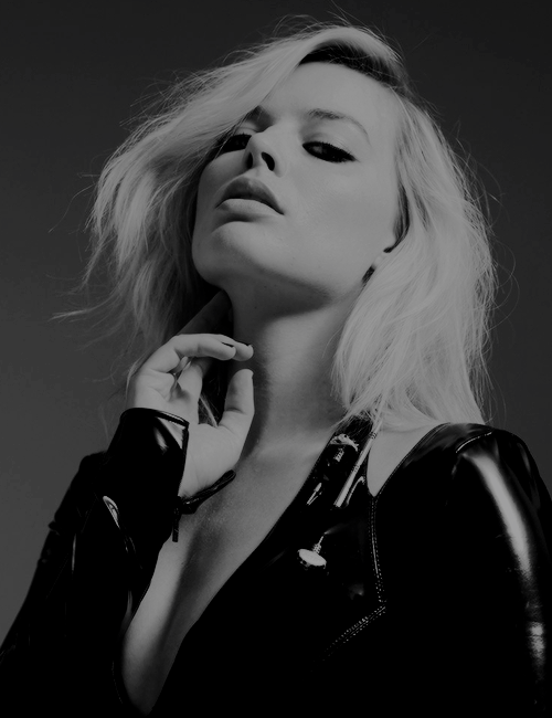 gwenctacy:  Growing up I never had a perfume. I was like oh, one day when I’m grownup
