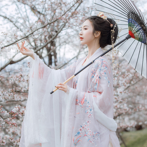 hanfugallery:Chinese hanfu by 钟灵记