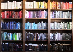 tilly-and-her-books:  Fun fact: there are still more books I need to put into this rainbow 