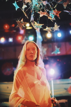 hellyeahhorrormovies:  The beautiful Sissy Spacek as “Carrie” 1976. 