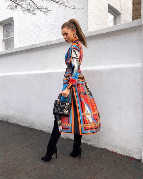 Laura Blair wearing a Zara Chain Print Dress 