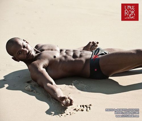 Joo Fellipe @jpfellipe Wearing "Cyber STAR Black" In A Wonderful Picture Of @robertochiovittiphotography