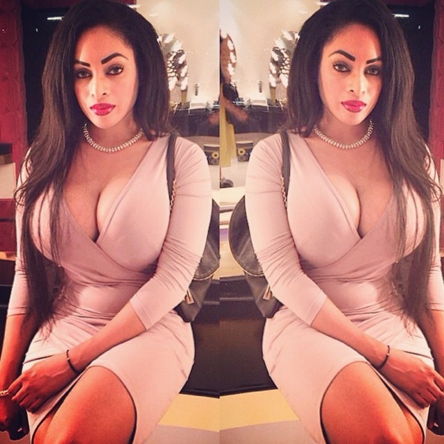 modelconnoisseur:  @Trulyblessed88