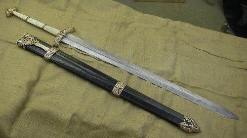 The Sword Gramgaldur, the Song of Wrath bywindsormagistus
