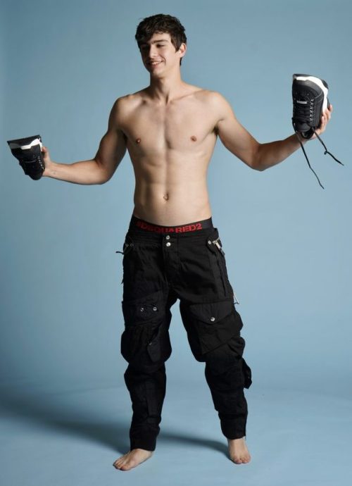 1shirtless: mientus-com: (via Ron Levi by Stephan Mientus )  Beautiful!