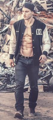 Amanthing:  Visit Amanthing Hunk Edition Blogwith 9 Different Categories Of Hot Men