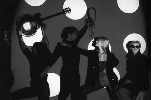 velvetundersound: John Cale, Nico, Andy Warhol and Gerard Malanga at the Factory