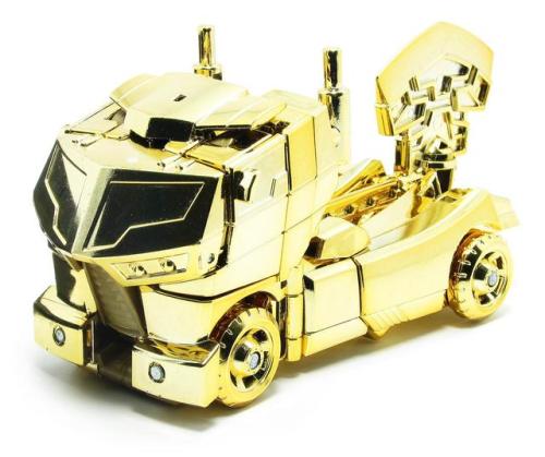 rosextract:  aeonmagnus:  Transformers Animated Optimus Prime (Gold Version).  @b0ssbot it’s ya boy  back n better than ever