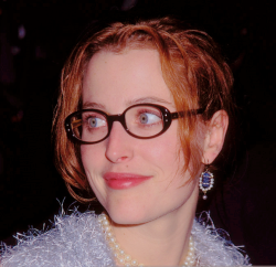 qilliananderson:  Gillian Anderson at ‘The X-Files’ 100th Episode Party 1997. 