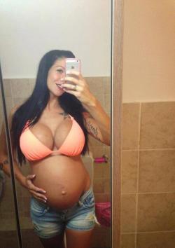 preggogirl:  Porn star pregnant