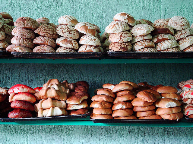mexicanfoodporn: Pan Dulce  