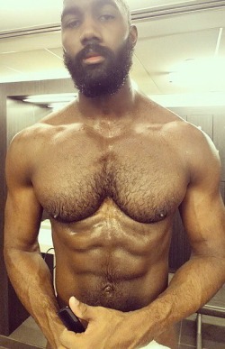 thickboyswag:  Bearded Submission
