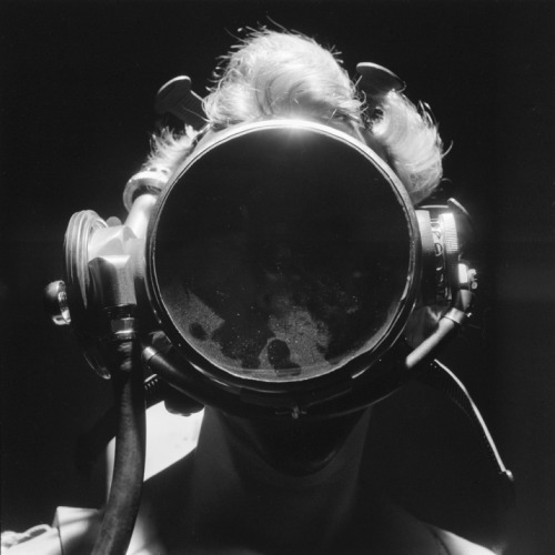 firsttimeuser:  Behind the Picture: Portrait of a Young Man With a Camera Andreas Feininger’s striking 1951 portrait of what, at first glance, might be a cowled cyborg — complete with mismatched lenses for eyes — is one of LIFE magazine’s most