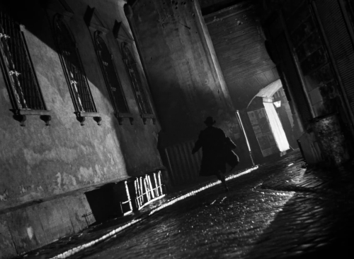 wilwheaton: mattfractionblog: thatsbelievable: sesiondemadrugada: The Third Man (Carol Reed, 1949). 