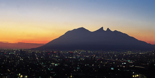 karenmarsherondale:  “Cerro de la Silla” - Monterrey, Nuevo León, México.