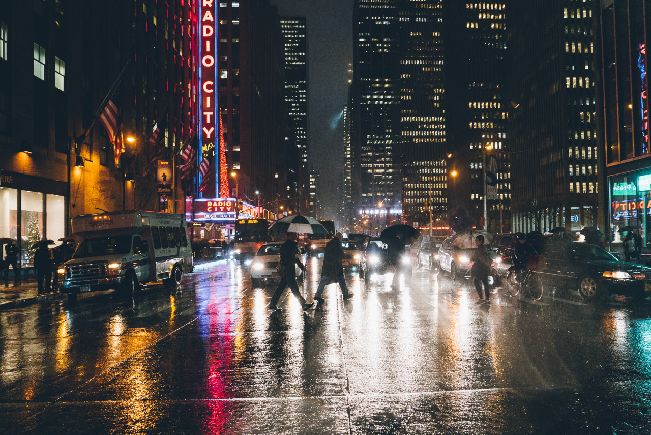 djkrugman:  Rainy Daze in New York City. Midtown, Manhattan, November 2015.  Photography