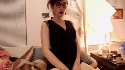 xartemisiax:  lowkey goddess lookslive @ www.chaturbate.com/xartemisiax  Beautiful!!