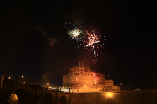 pabloestaqui:I colori di Castel Sant’Angelo…