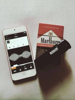 ceebust-:Marlboro red ♥