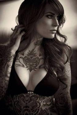 tattooednbeautiful:  79 Gorgeous Chest Tattoos Ideas For Girls: Read more: http://dopily.com/79-gorgeous-chest-tattoos-ideas-for-girls/image source: chesttattoosdesign.com